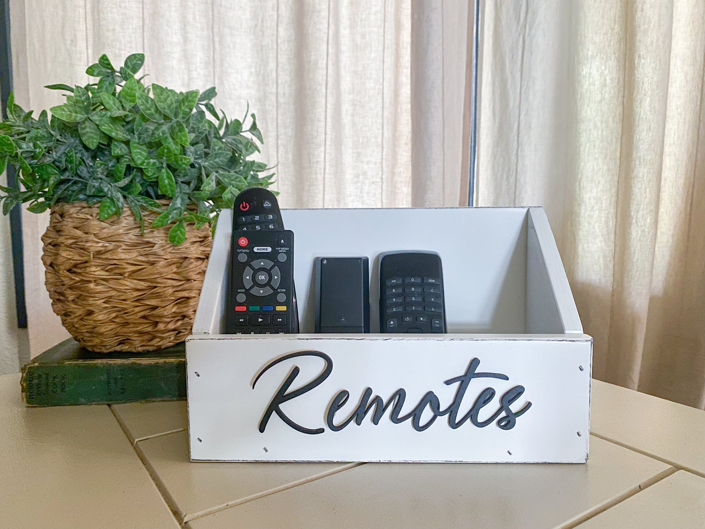 Remote Control Caddy White Distress