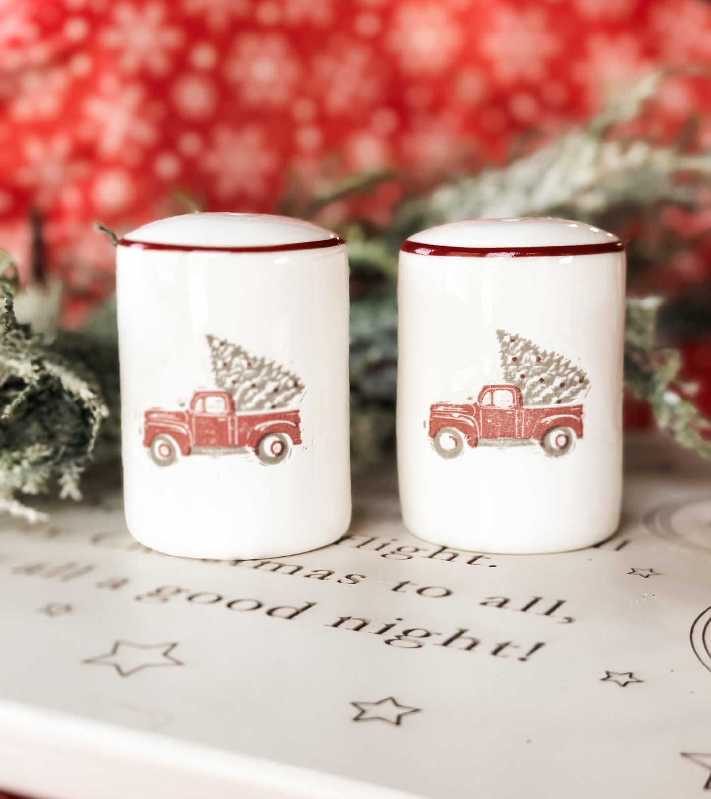 Salt and Pepper Shaker Chrismtas Truck