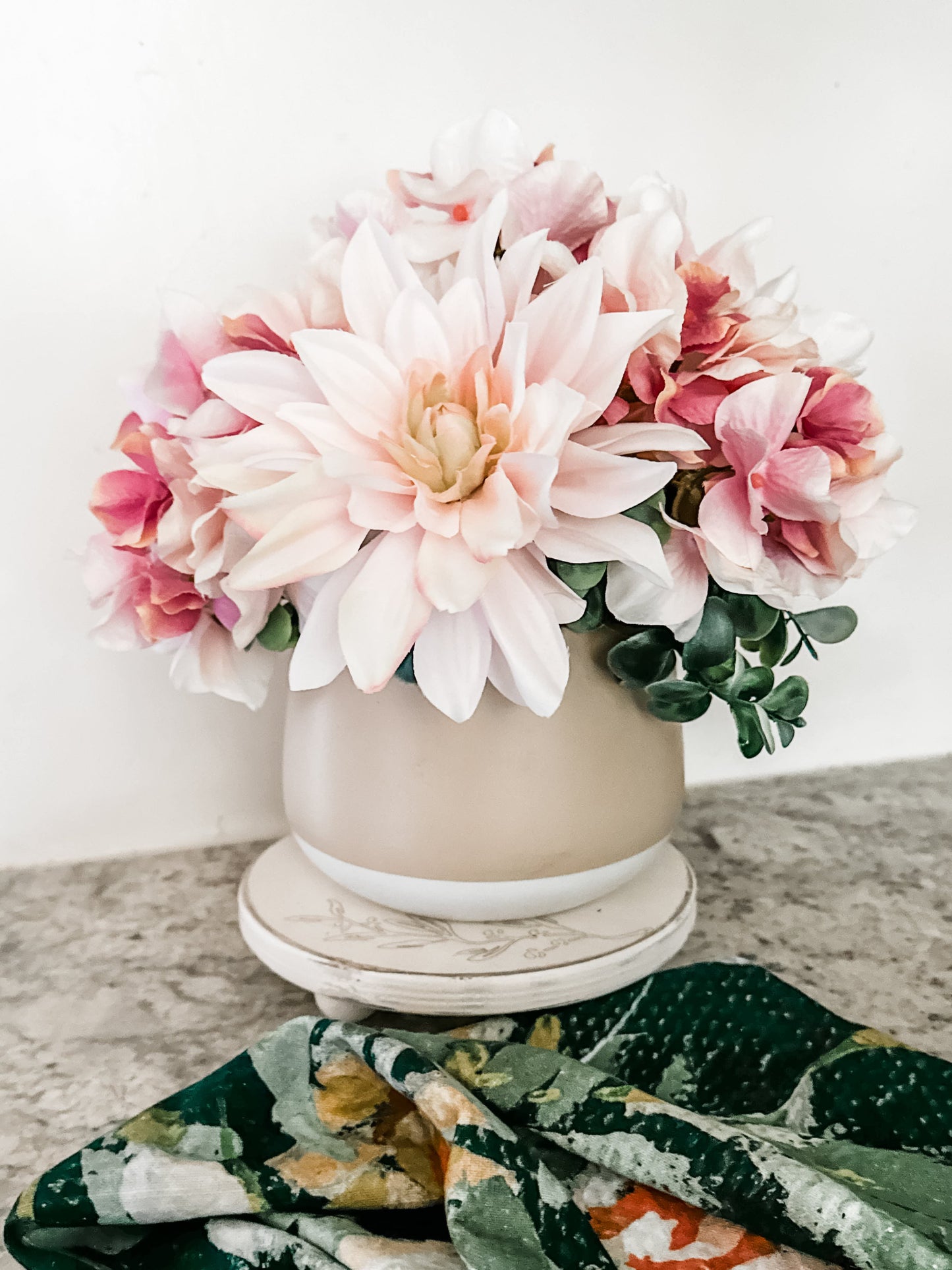 Spring flowers in a vase
