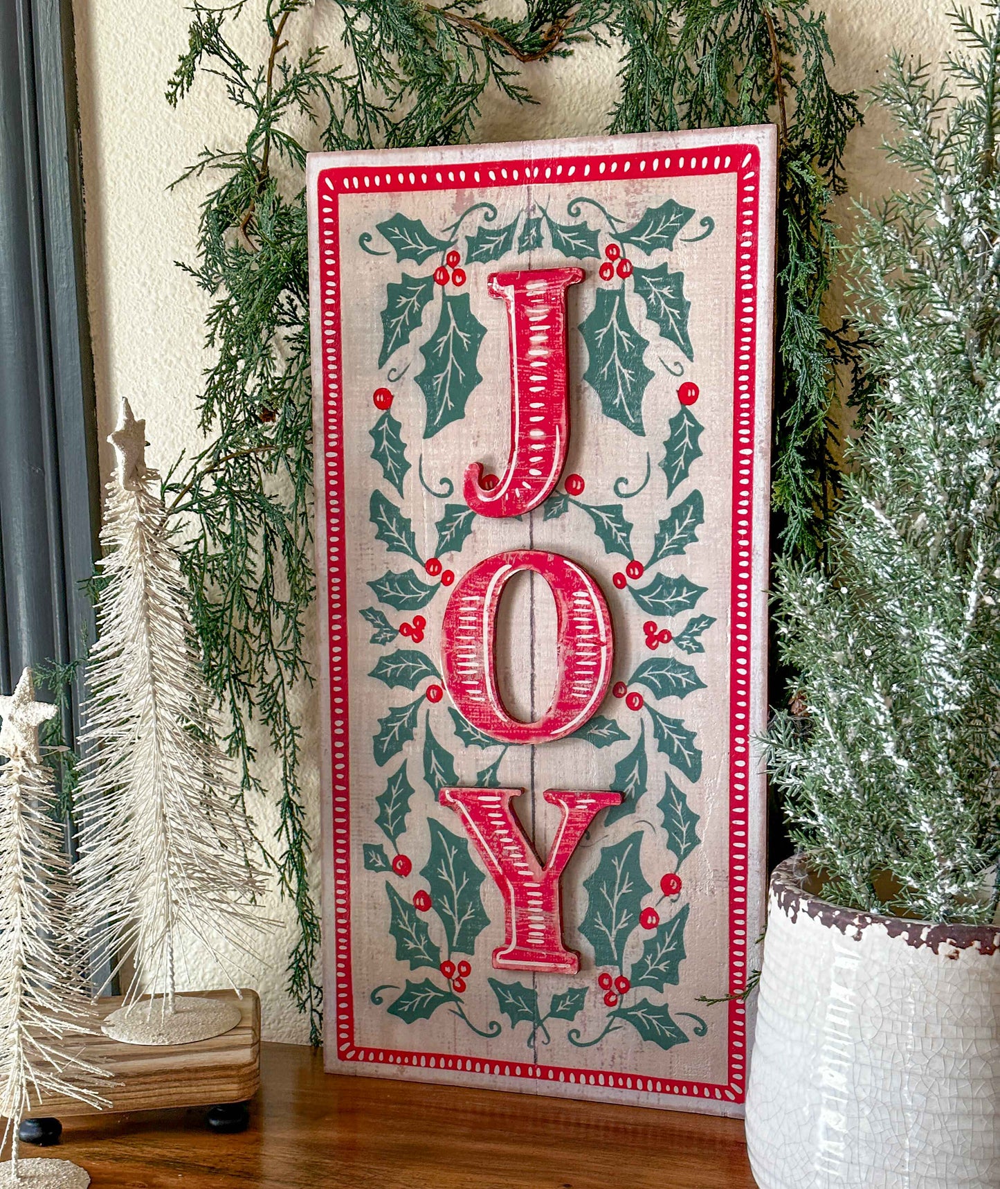 Holly and Berries Joy Sign