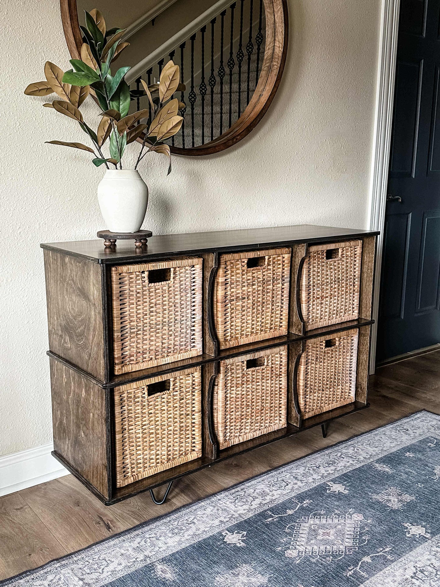 Entryway Credenza in Dark Brown (6 Compartments)