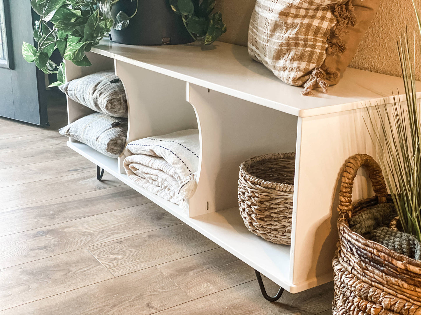 Entryway Credenza in Soft White, Short