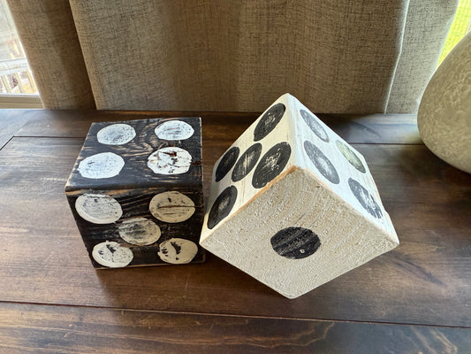 Rustic dice set black and white