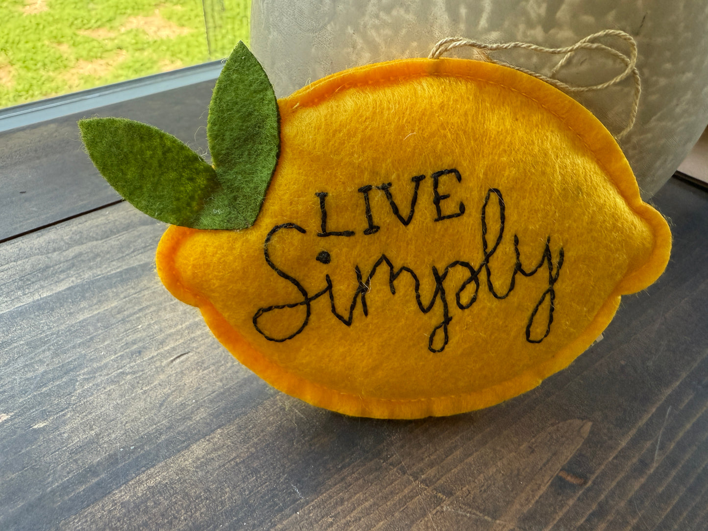 6 piece lemon decor set