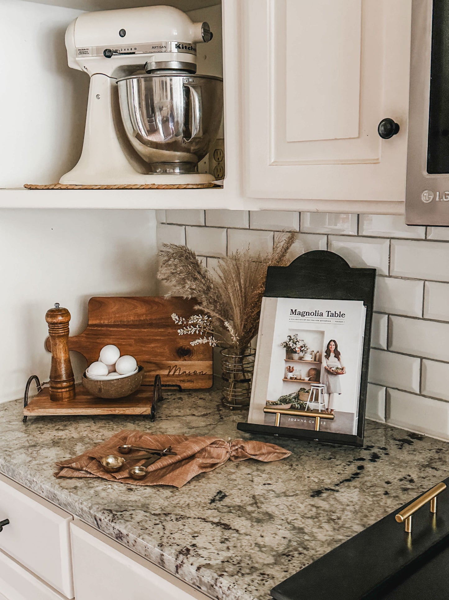 Clean and Simple Minimalist Black Cookbook Holder