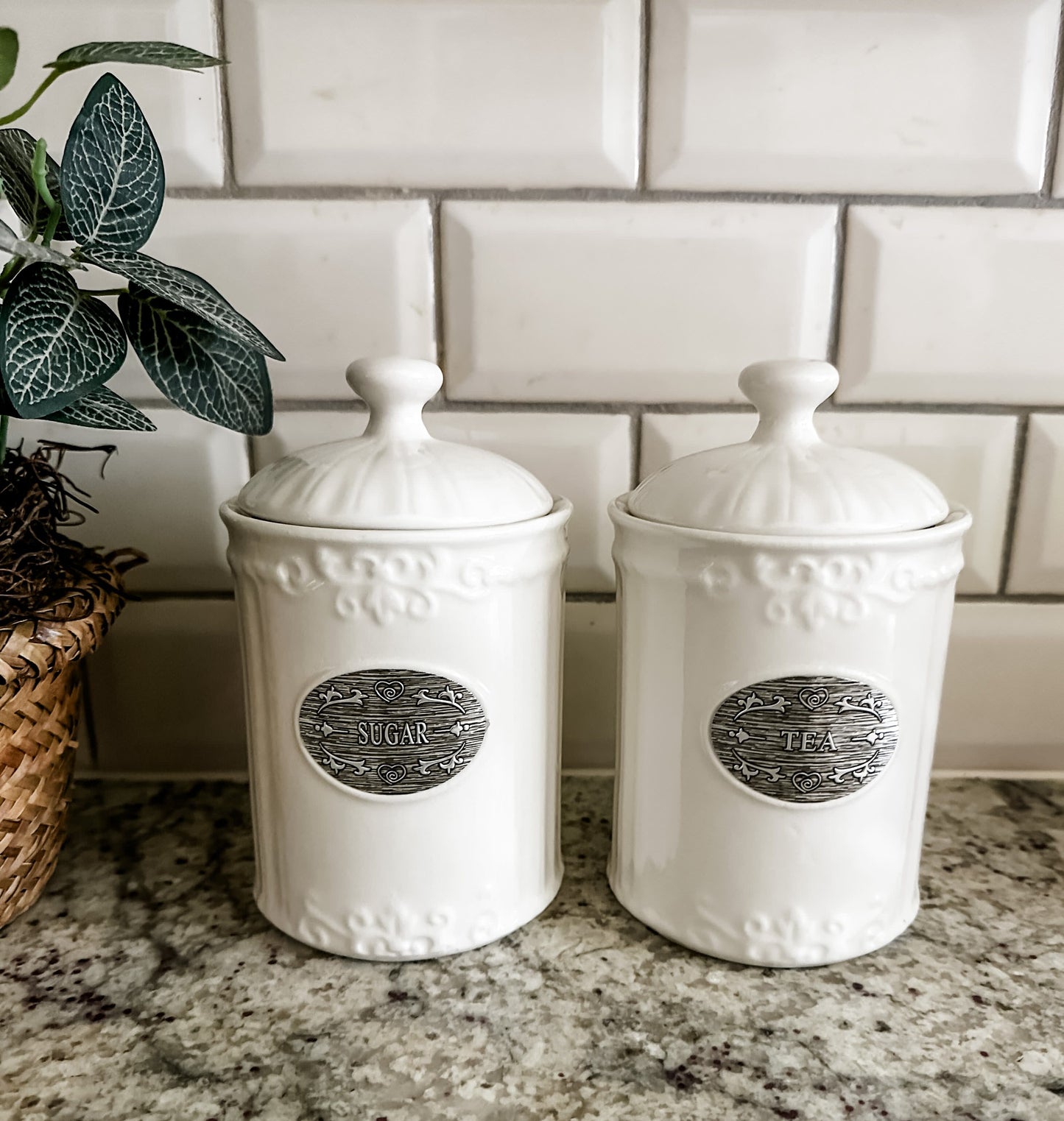 Sugar and tea canister set