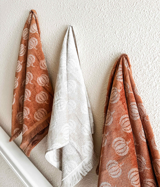 Neutral Pumpkin Pattern Kitchen Towels