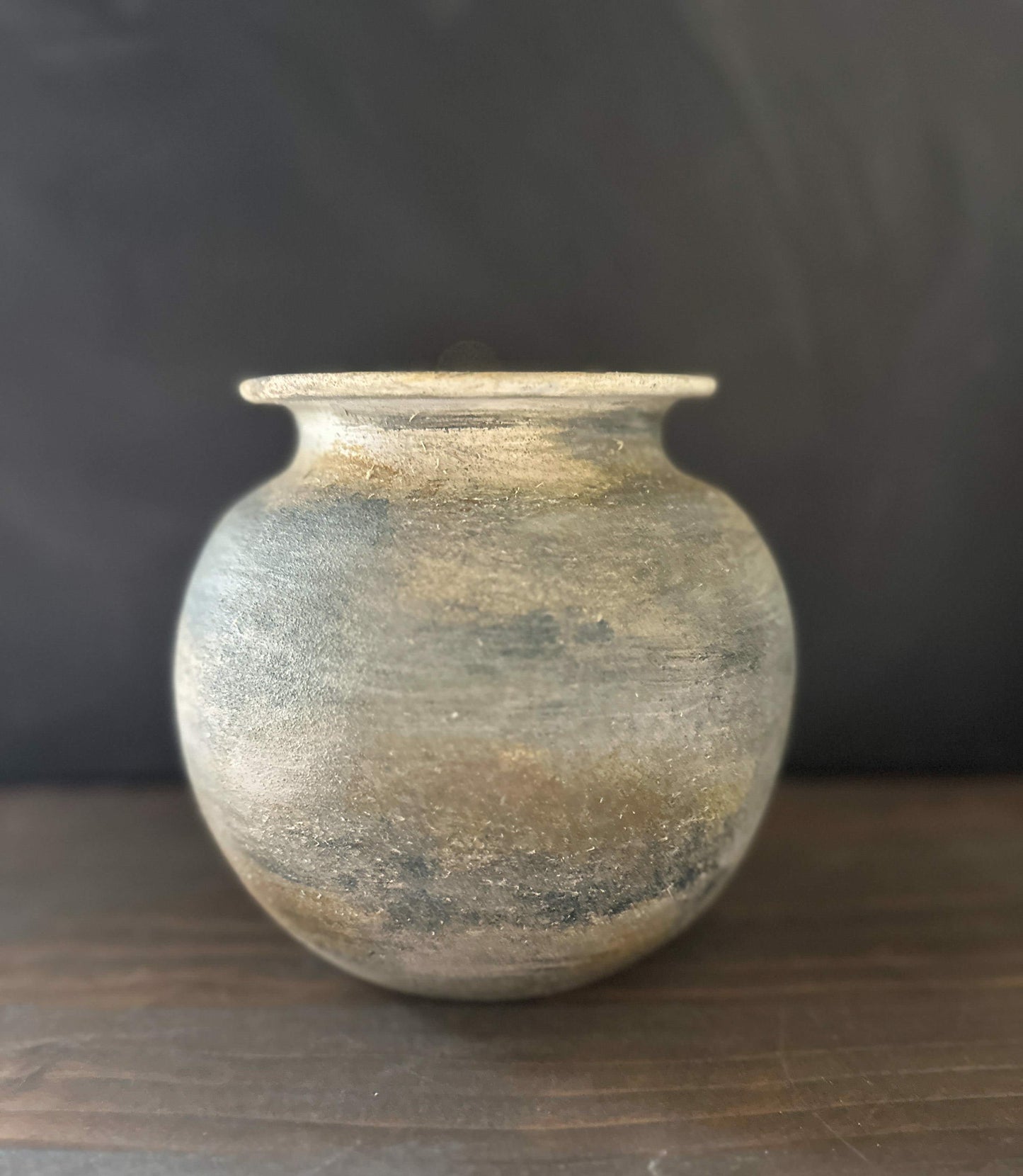 Distressed Vase Light