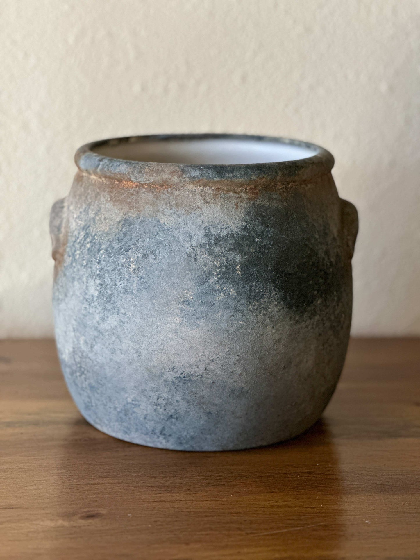 Distressed Medium Wide Vase