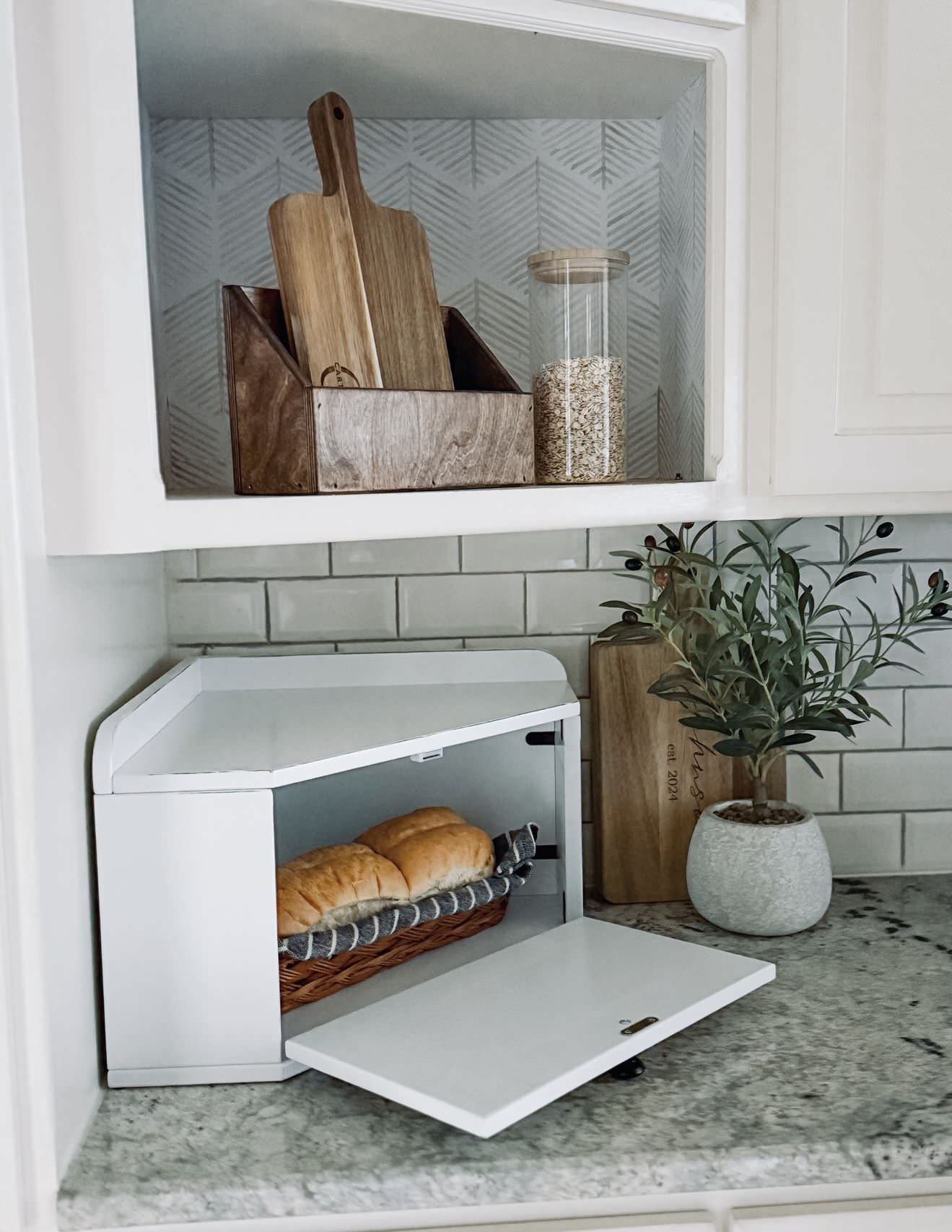 Bread Box - White distressed