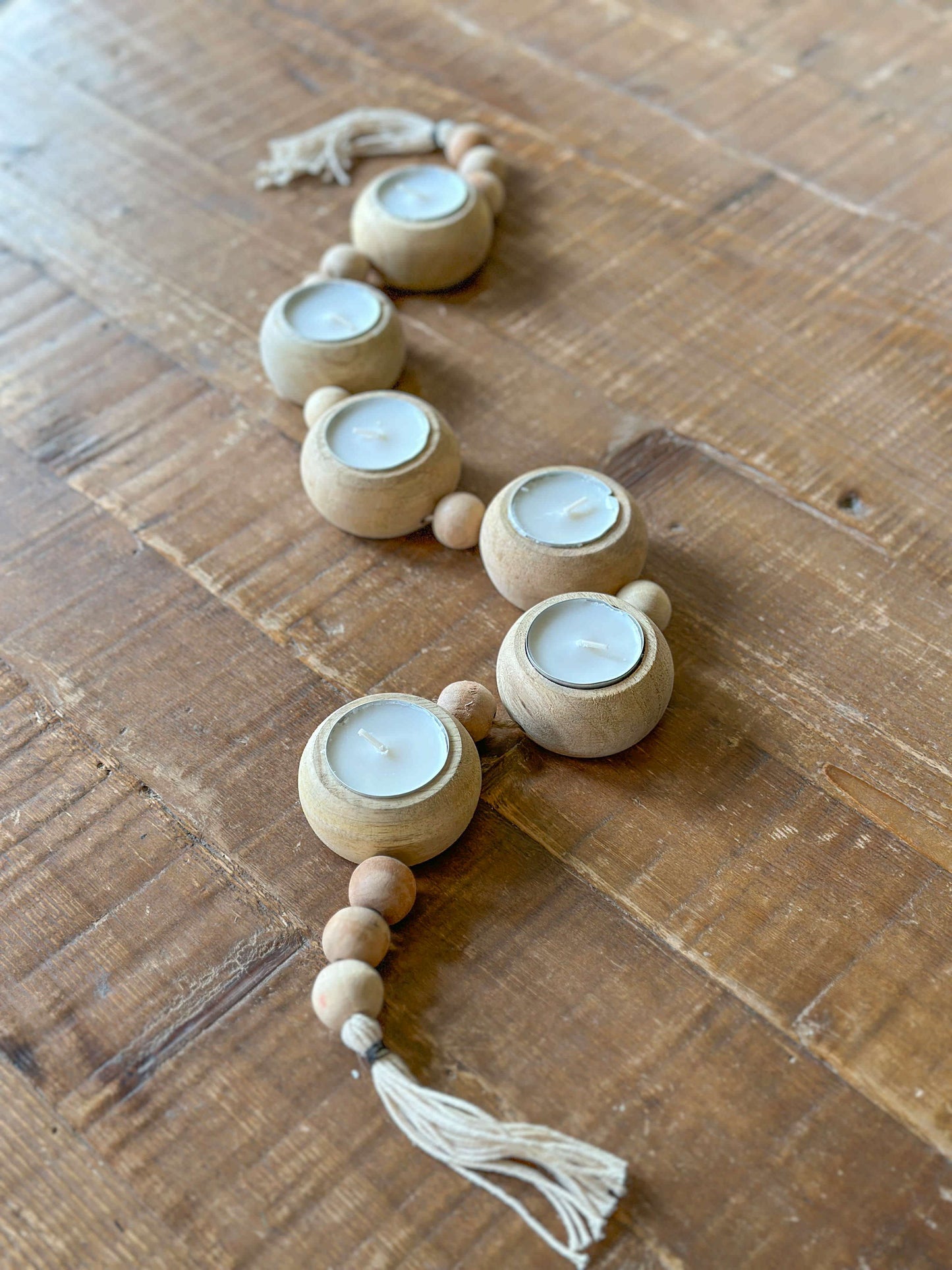 Beaded tea light garland