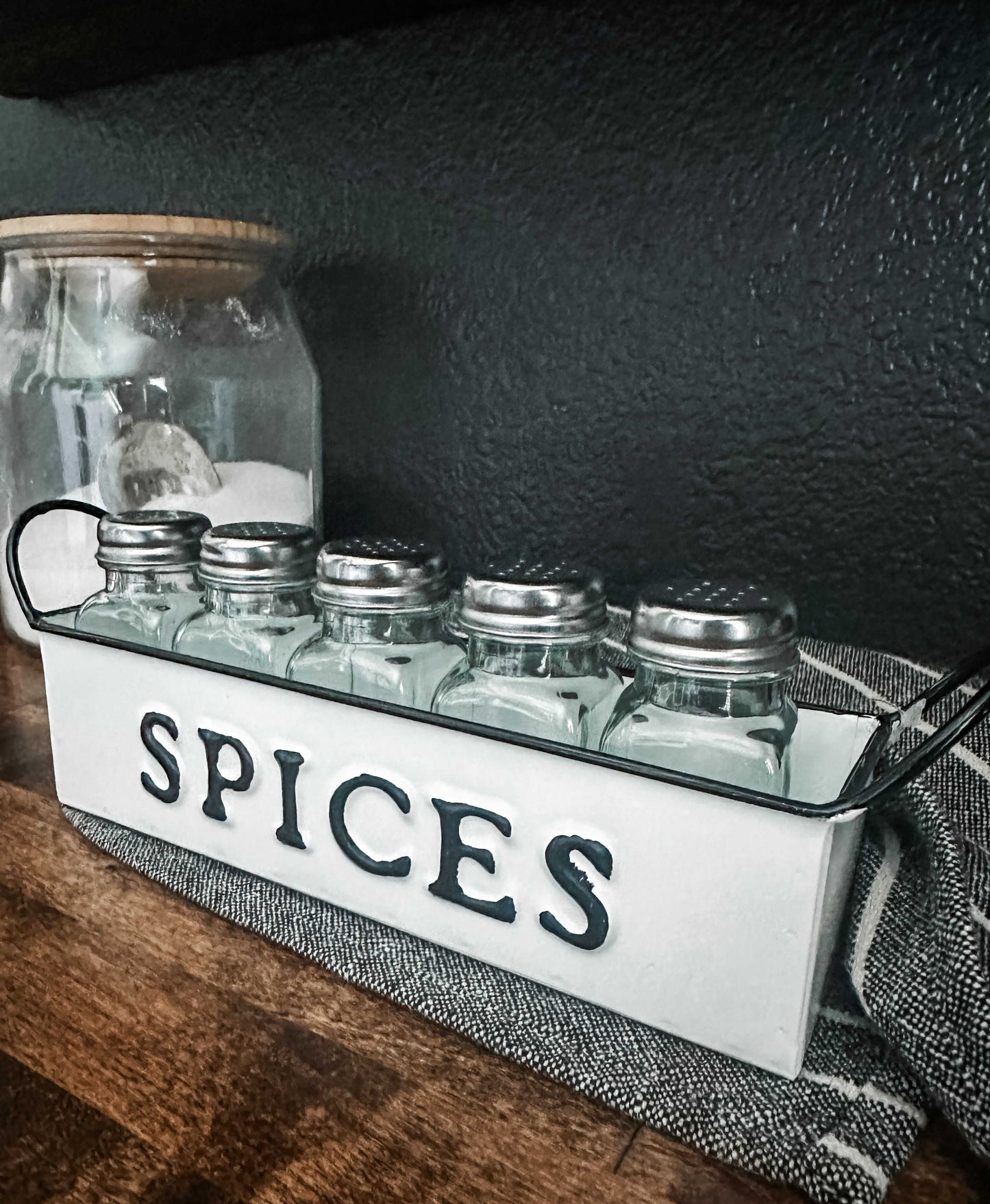 Five jar spice caddy