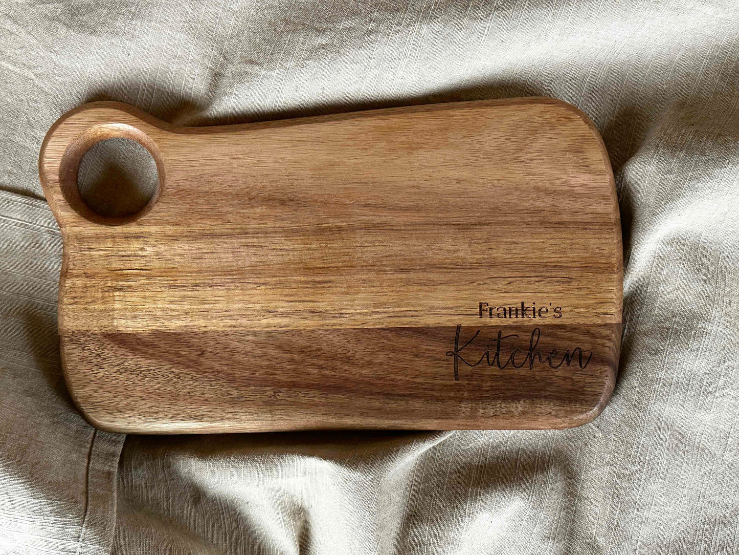Oblong cutting board